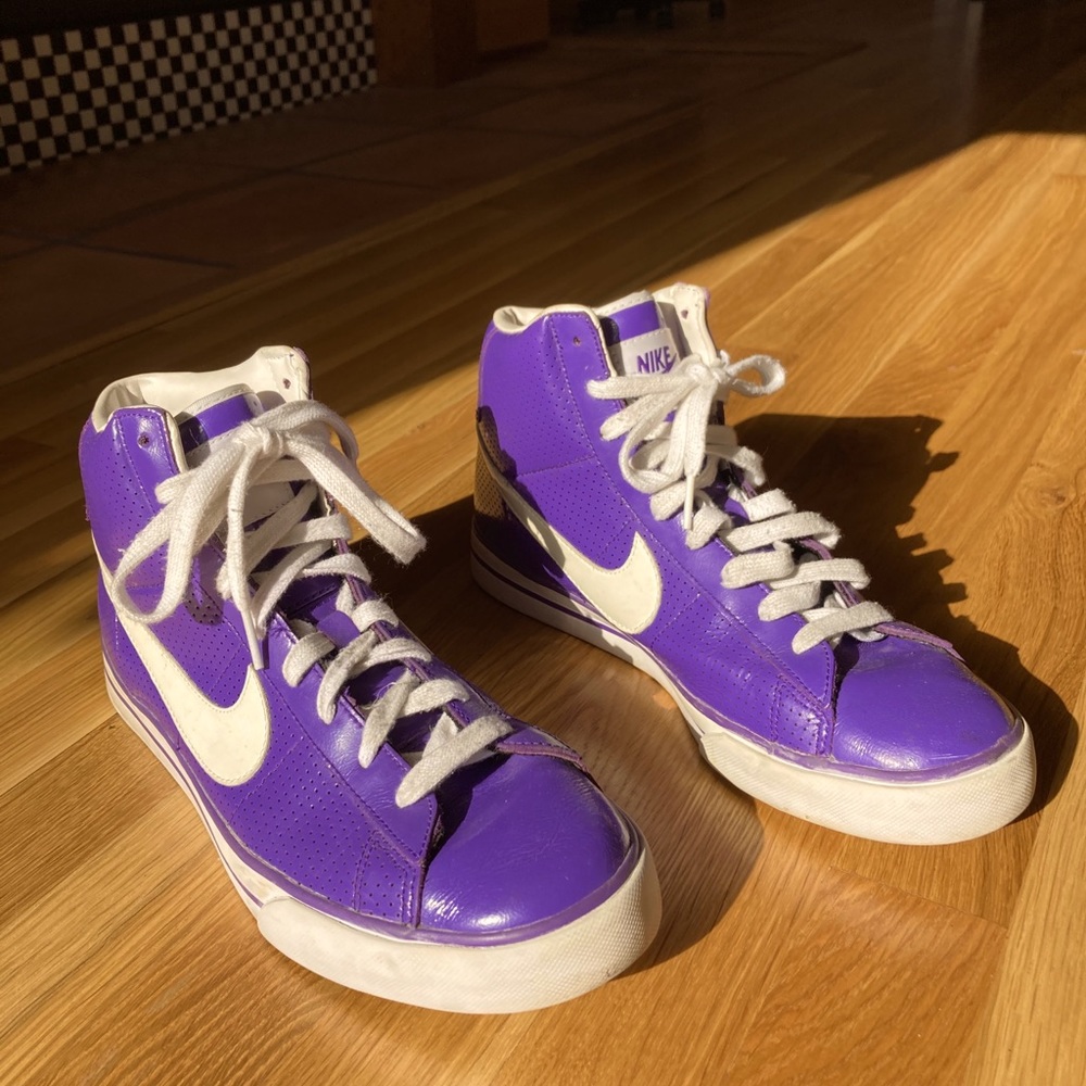 Like-New Nike Hightops